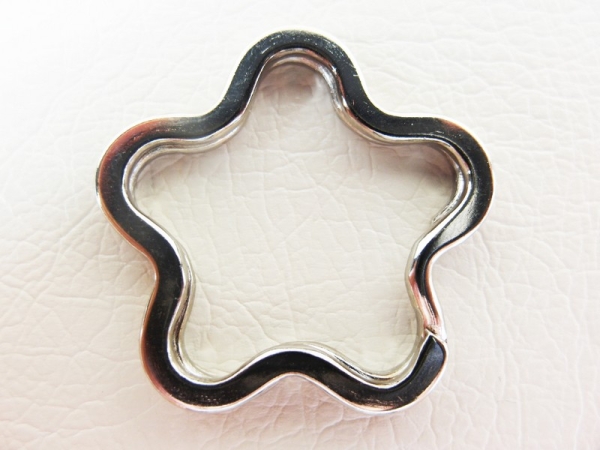 Schlüsselring-Edel  Modell "Edel-Blume" ca. 35 mm - silber