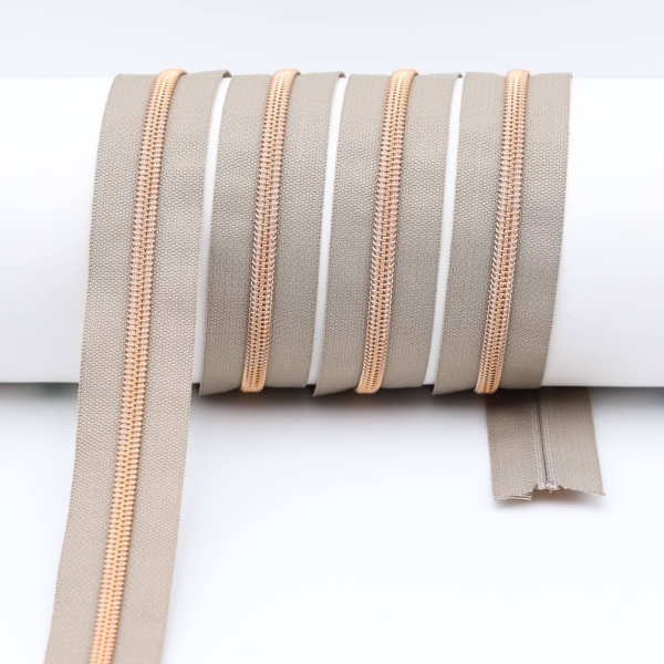 Endless zippers model "Brilliant" No. 7 with rose gold spiral beige