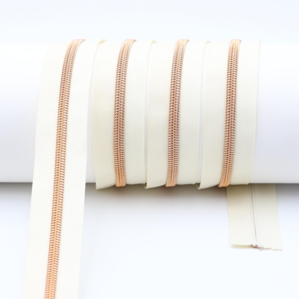 Endless zippers model "Brilliant" No. 7 with rose gold spiral cream